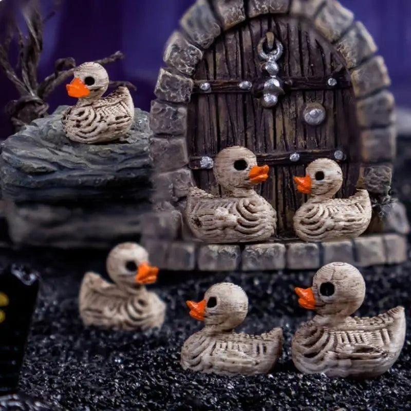 20-Pack 0.6" Cute Gothic Skull Duck Figurines – Resin Halloween Decorations for Home, Office, Parties & Desk Decor