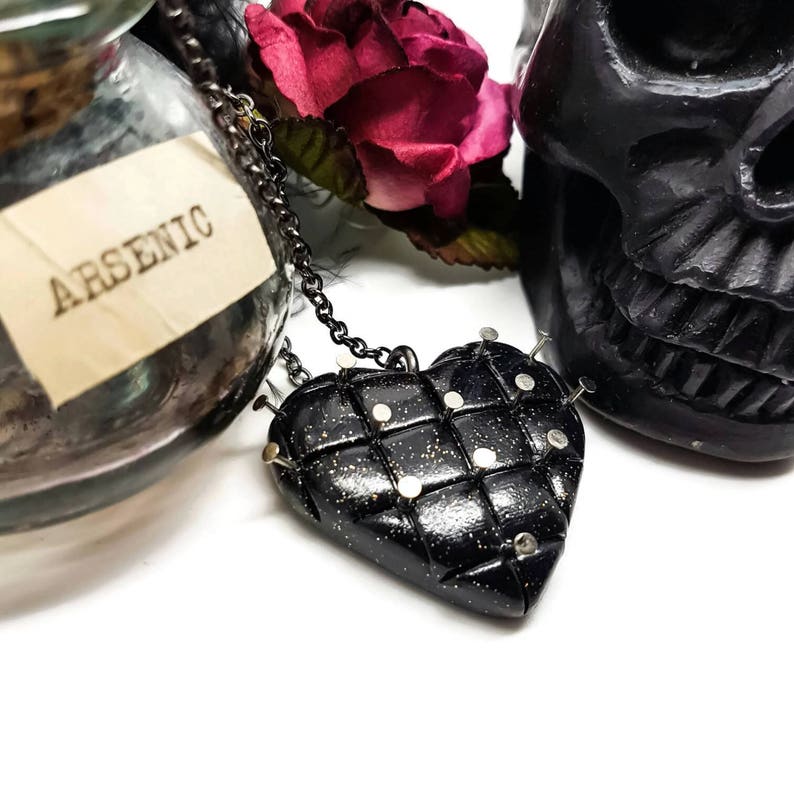 Hellraiser Pinhead Heart Necklace – Gothic Horror-Inspired Jewelry