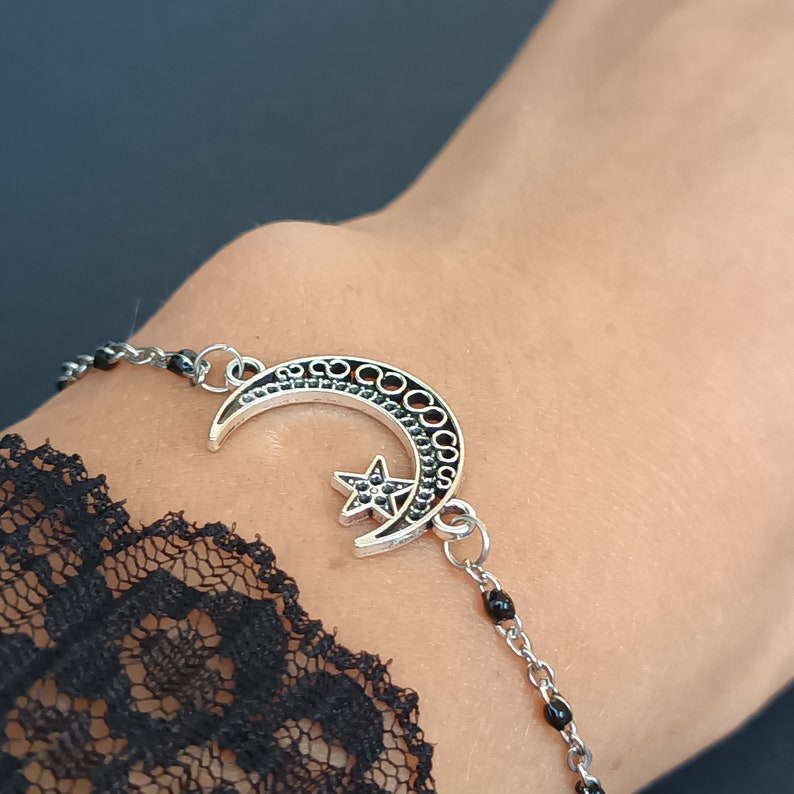 Black Beaded Mushroom Bracelet – Whimsigoth Gothic Jewelry