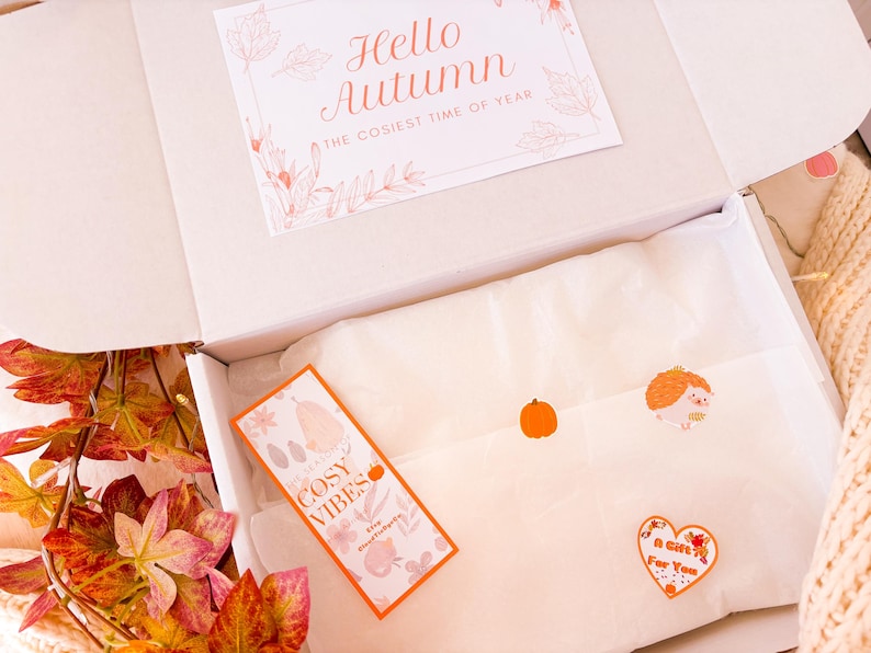 AUTUMN PAMPER HAMPER | Letterbox Gift For Her | Boo Basket | Cosy Self Care Gift | Autumn Gift Box | Halloween Gift Set | Personalised Gift