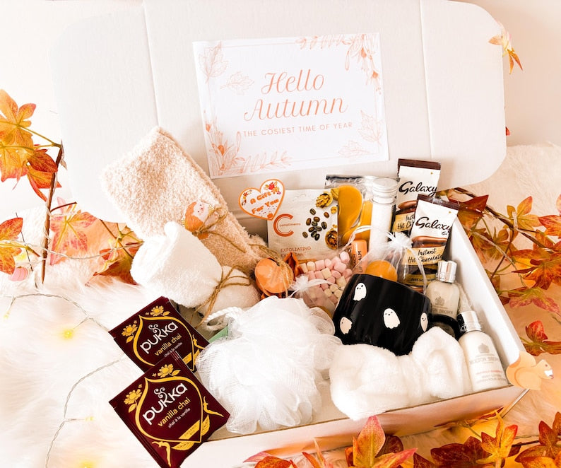 AUTUMN PAMPER HAMPER | Letterbox Gift For Her | Boo Basket | Cosy Self Care Gift | Autumn Gift Box | Halloween Gift Set | Personalised Gift