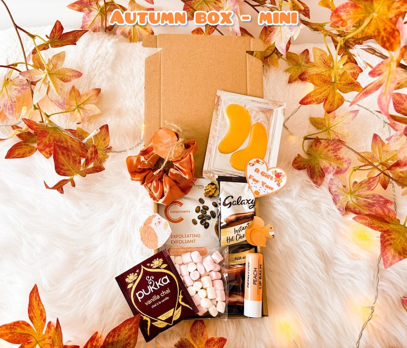AUTUMN PAMPER HAMPER | Letterbox Gift For Her | Boo Basket | Cosy Self Care Gift | Autumn Gift Box | Halloween Gift Set | Personalised Gift