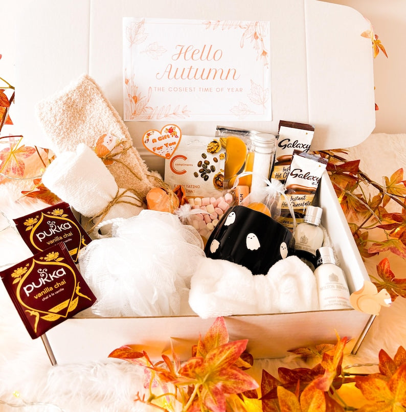 AUTUMN PAMPER HAMPER | Letterbox Gift For Her | Boo Basket | Cosy Self Care Gift | Autumn Gift Box | Halloween Gift Set | Personalised Gift
