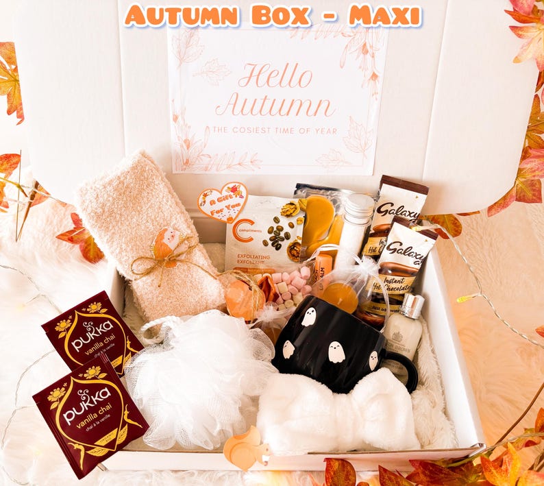 AUTUMN PAMPER HAMPER | Letterbox Gift For Her | Boo Basket | Cosy Self Care Gift | Autumn Gift Box | Halloween Gift Set | Personalised Gift